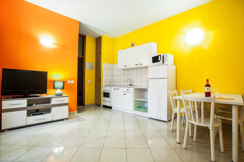 Apartments Lovic Lokva Rogoznica Dış mekan fotoğraf